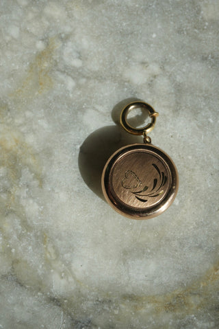 ANTIQUE GOLD FILL BADGE HOLDER
