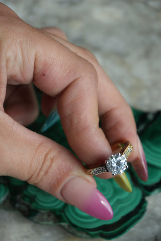 VINTAGE ENGAGEMENT SZ 7