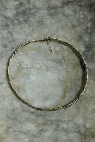 DUALITY CHAINS