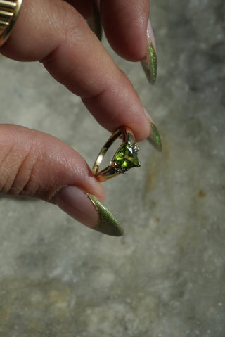 14k Peridot & Diamond Ring