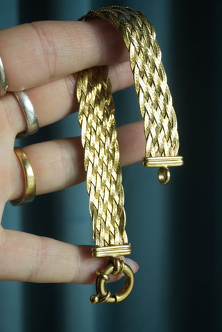 GOLDEN WEAVE
