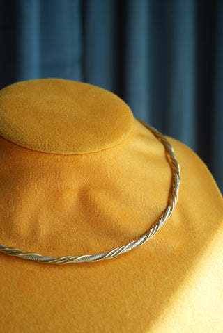 DUALITY CHAINS