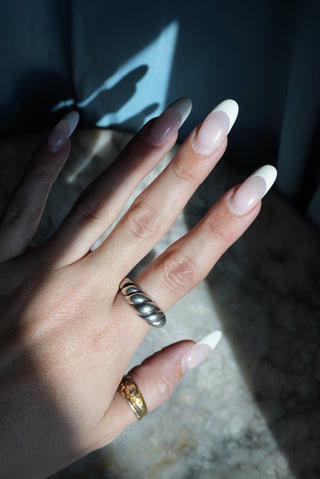 SILVER CROISSANT SZ 10