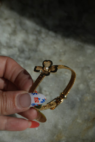 GOLDEN CLOVER