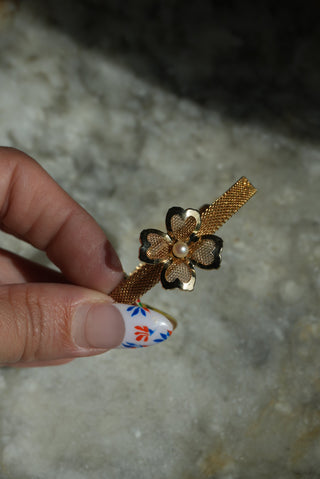 GOLDEN CLOVER
