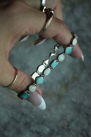TURQUOISE DREAMS