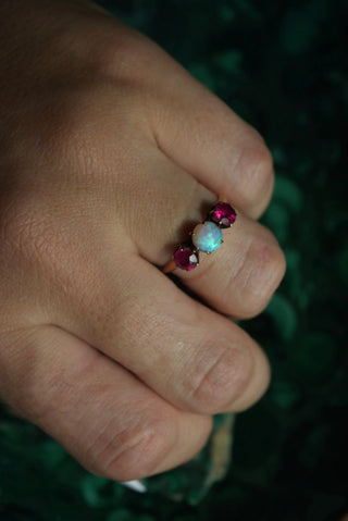 10K RUBY & OPAL ANTIQUE RING