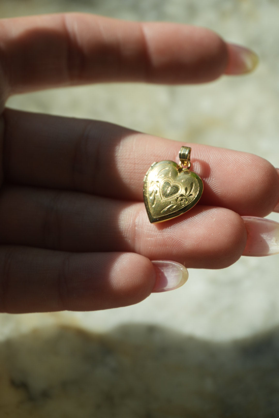 14K VINTAGE LOCKET