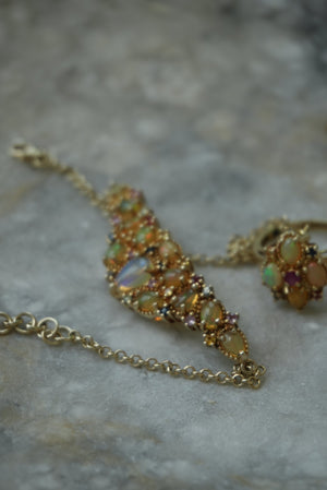 GOLDEN HAND CHAINS