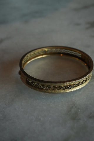 GRECIAN BANGLE