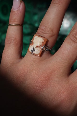 10k Antique Cameo Ring