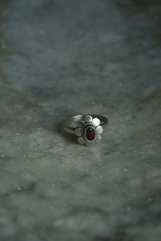 FLOWER POWER - GARNET CABOCHON RING SZ 5