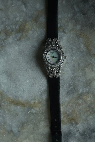 THROWBACK - LEATHER AND STAINLESS WATCH