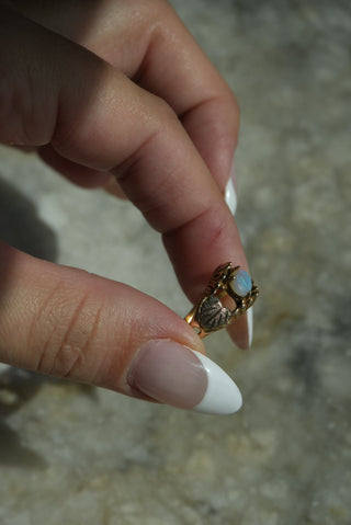 10K ANTIQUE OPAL RING