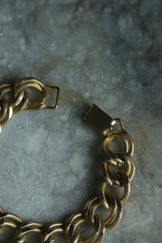 DOUBLE TROUBLE - VINTAGE NAPIER BRACELET