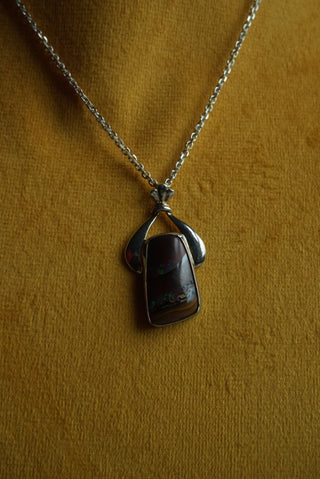 Rogue Legacy - Sterling Polished Stone Necklace