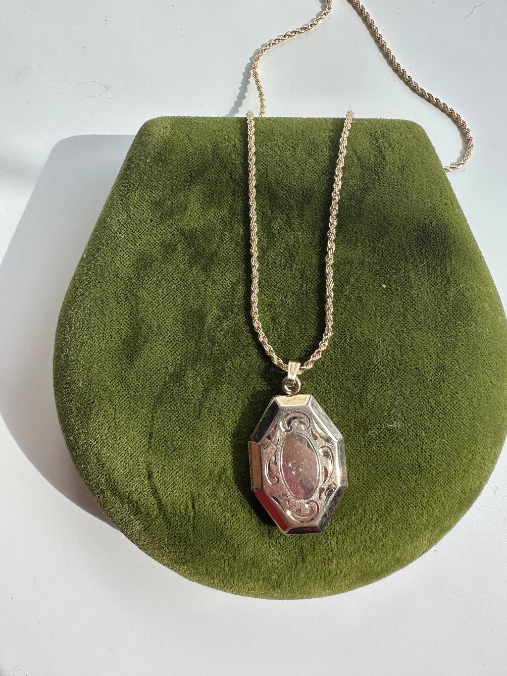 ANTIQUE LOCKET