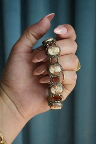 ANTIQUE CAMEOS