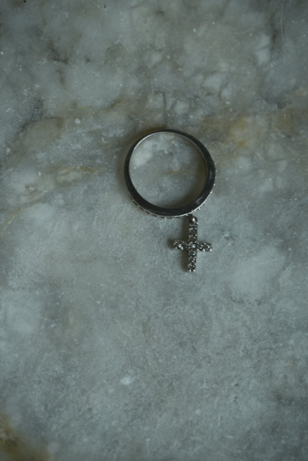 CROSS RING SZ 5.5