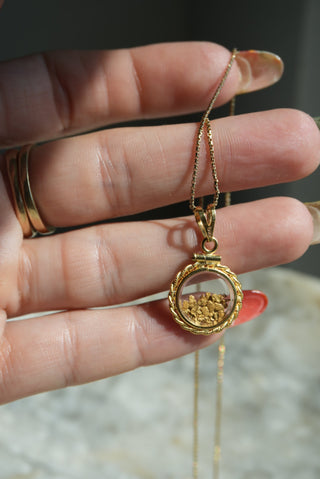 GOLDEN NUGGET CHARM NECKLACE