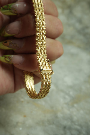 GOLDEN MESH