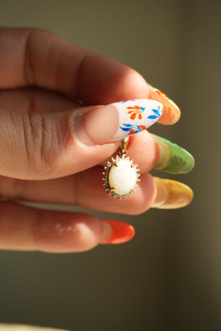10K WHITE OPAL PENDANT
