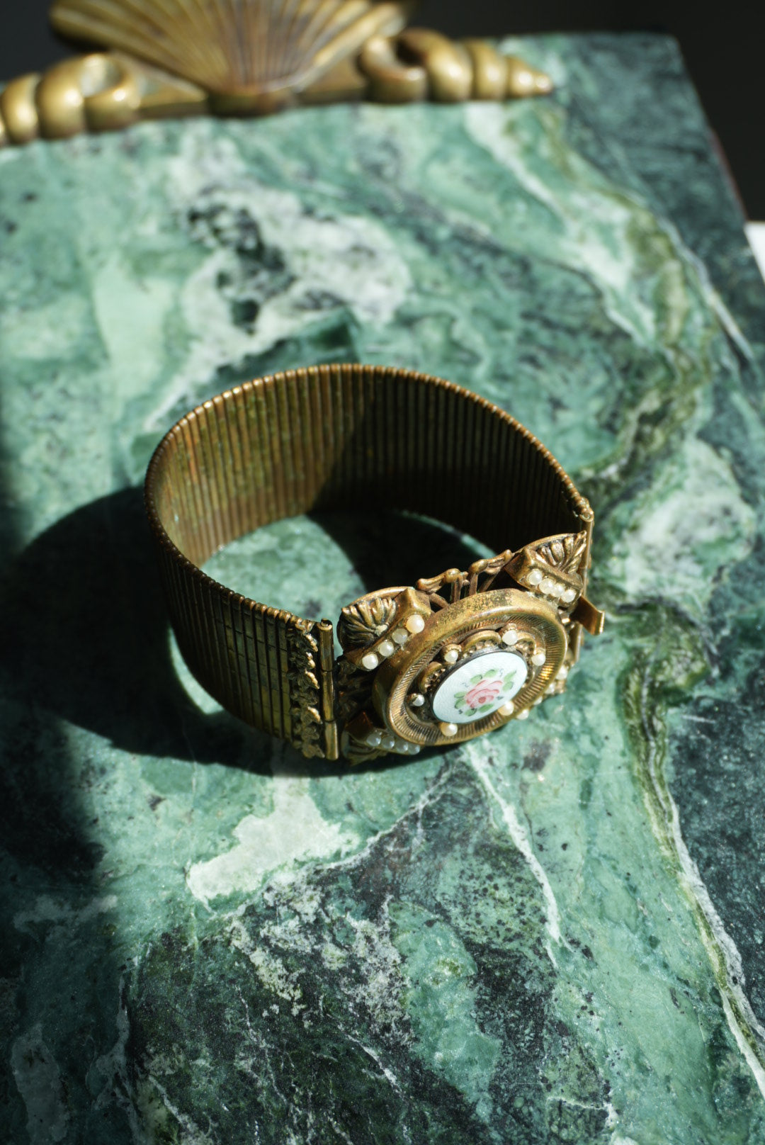 ROSEBUD BRACELET