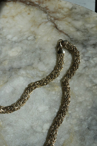 BYZANTINE CHAINS