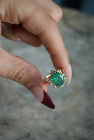 14K EMERALD & DIAMOND RING