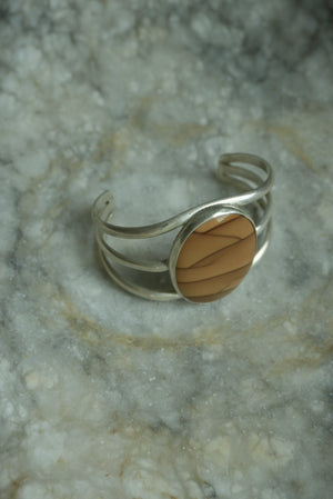 NATIVE AGATE CUFF