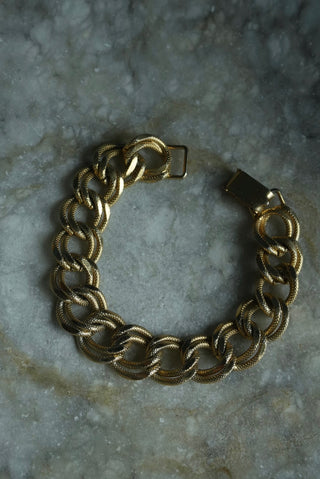 DOUBLE TROUBLE - VINTAGE NAPIER BRACELET