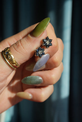 SAPPHIRE FLOWERS