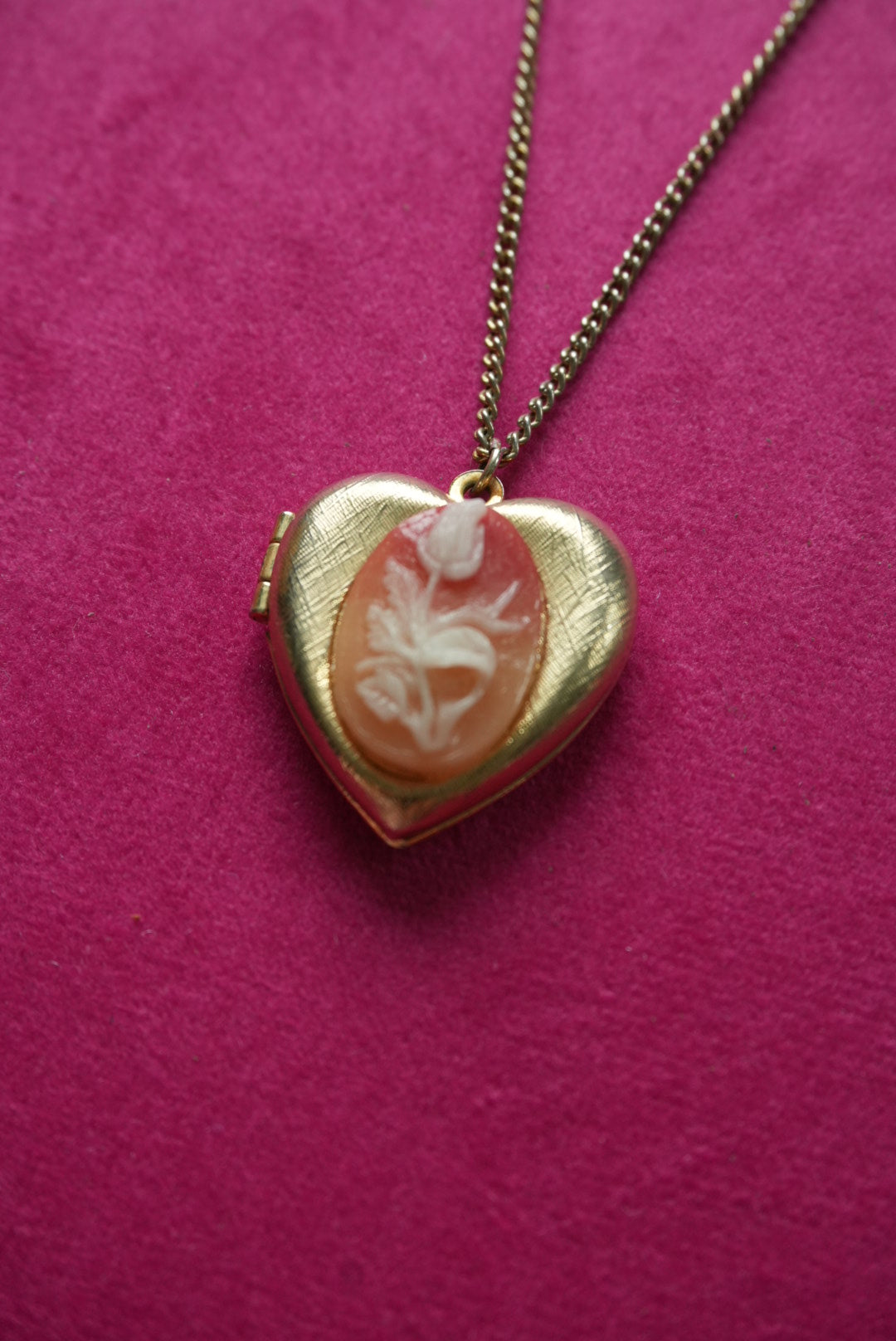 CAMEO LOCKET