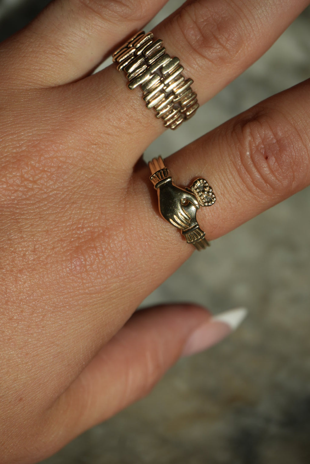 GOLDEN CLAUDAUGH RING