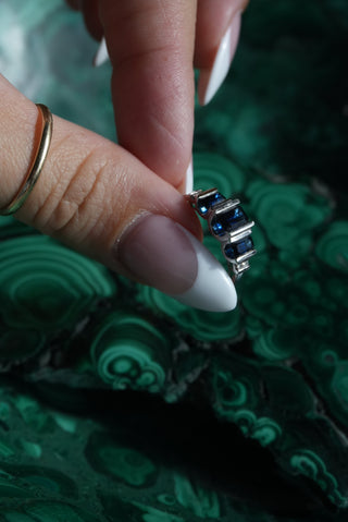 14k White Gold Sapphire Ring