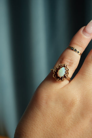 10K ANTIQUE OPAL RING