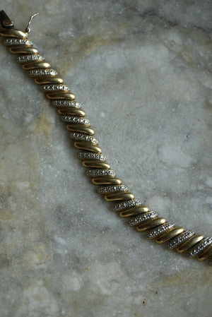 GOLDEN CROISSANT