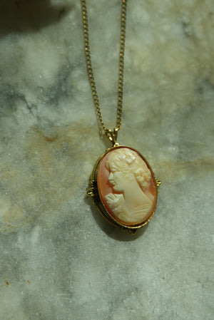 VINTAGE CAMEO DREAM