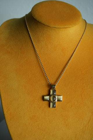 CAT EYE CROSS