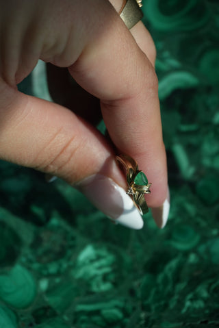 10K EMERALD & DIAMOND RING