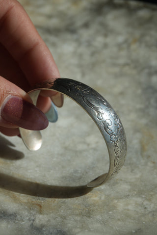 ETCHED BANGLE