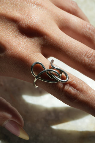 ABSTRACT SILVER SZ 10