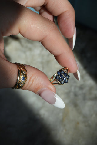 10K HONEYCOMB SAPPHIRE RING￼