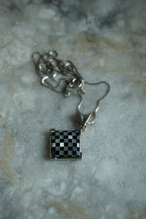 BADAVICI CHECKERED NECKLACE