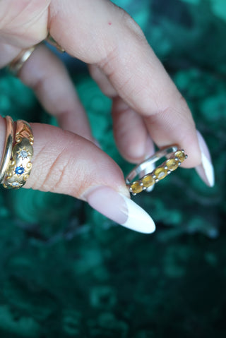 YELLOW BRICK ROW SZ 9