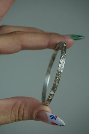 BITTY BANGLE ANTIQUE