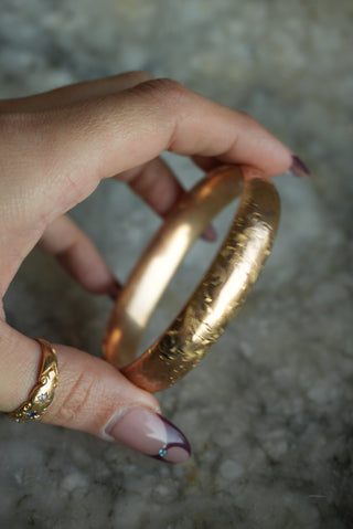 1920s ANTIQUE BANGLE
