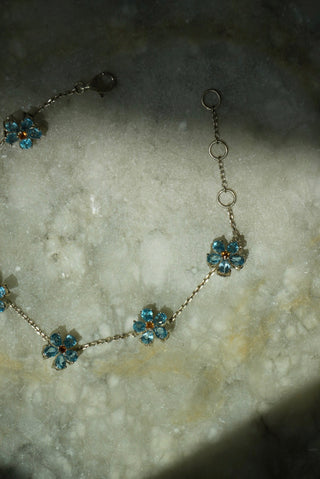 DAISY CHAINS