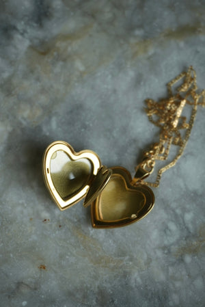 RARE 4 PICURE LOCKET