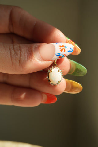 10K WHITE OPAL PENDANT